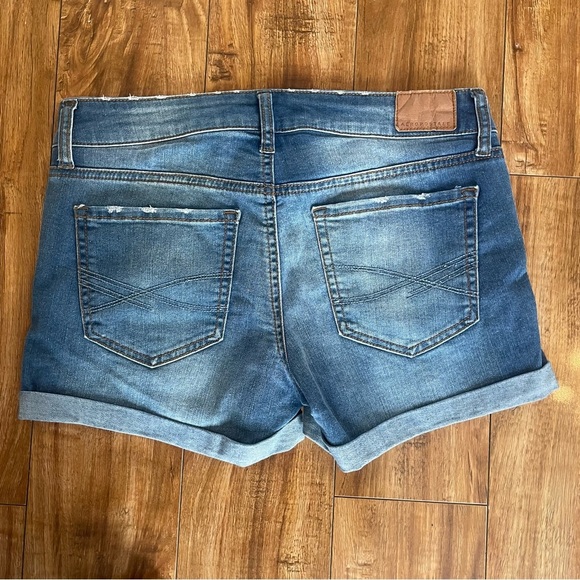 AEROPOSTALE Women’s Midi Blue Distressed Denim Shorts Size 6 - Picture 7 of 9